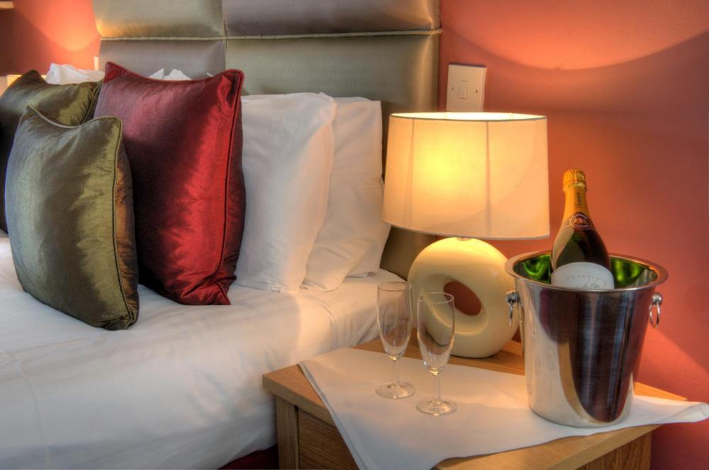 The Deddington Arms Hotel Bagian luar foto