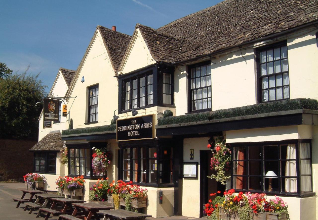 The Deddington Arms Hotel Bagian luar foto